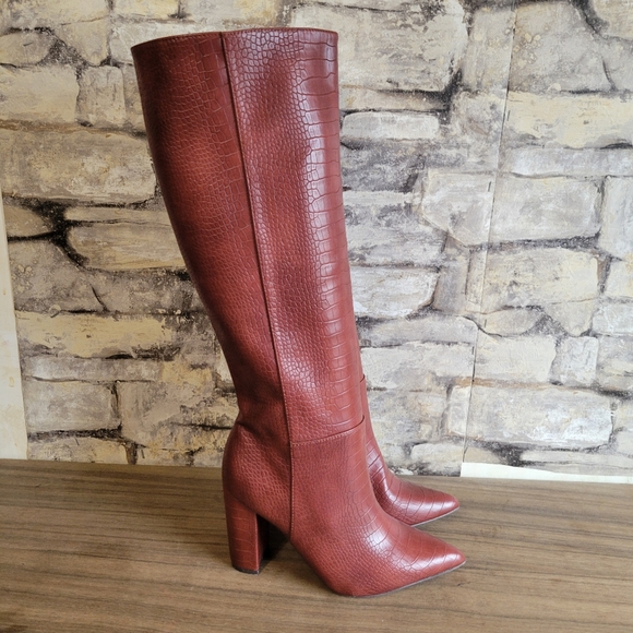 SHE&IN burgundy size 6.5 boots - Picture 1 of 14